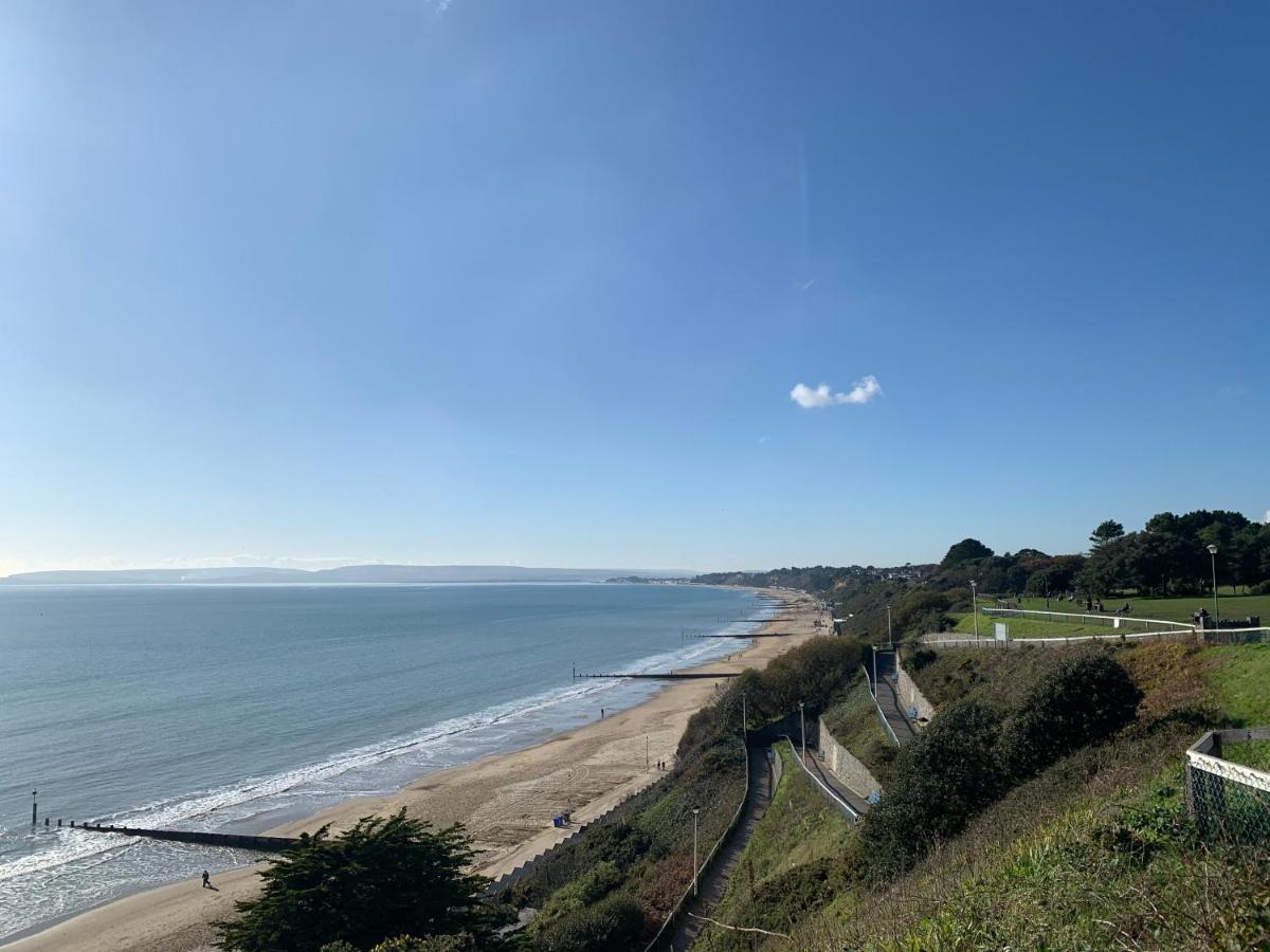 Bournemouth Beachfront Retreat 3 Bedroom 3 Bathroom Seaside B&B With Free Parking ภายนอก รูปภาพ